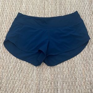 Lululemon Speed Up Low-Rise Lined Short 2.5” Size 4
